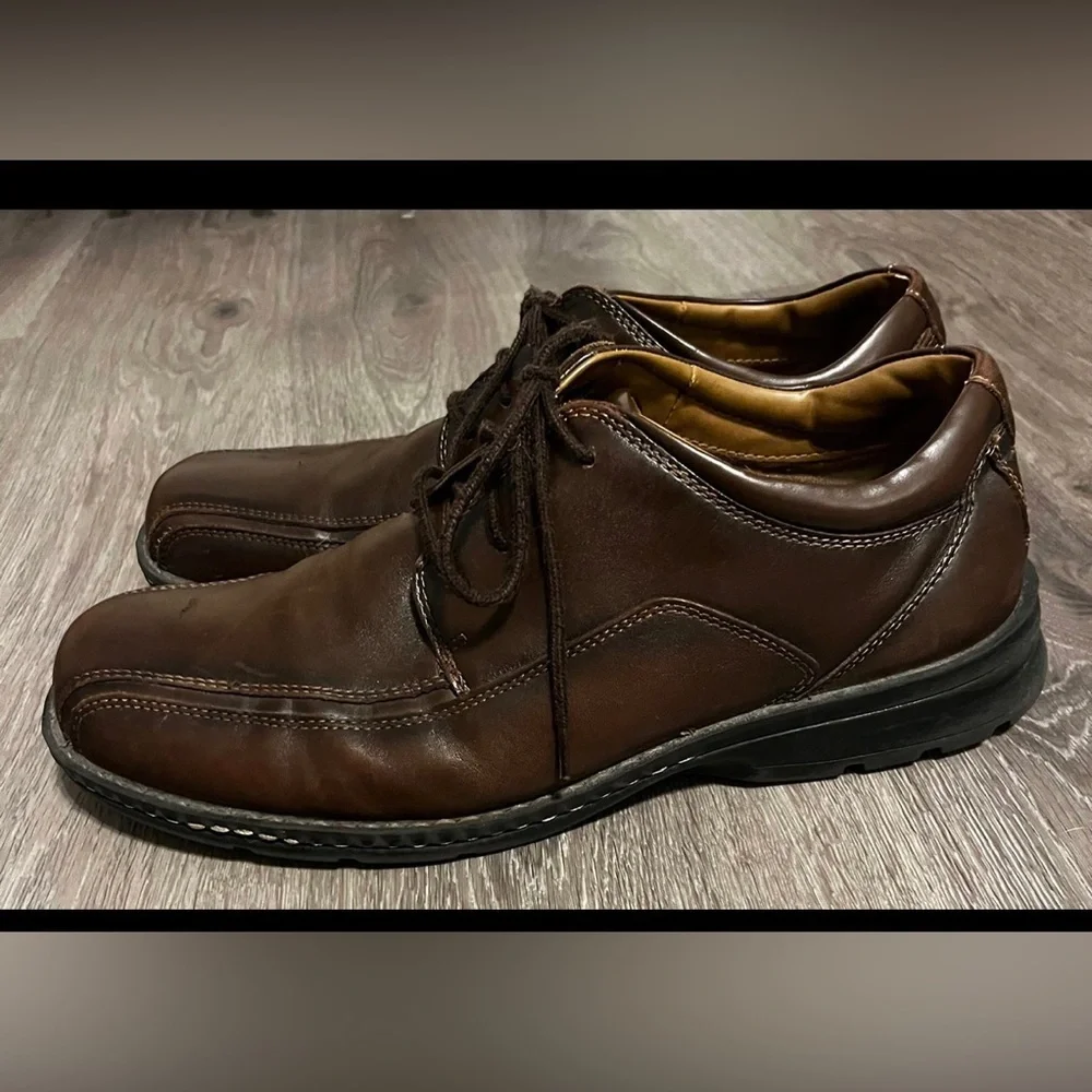 Dockers men’s Leather lace‎ up shoes size 13 M great used condition
